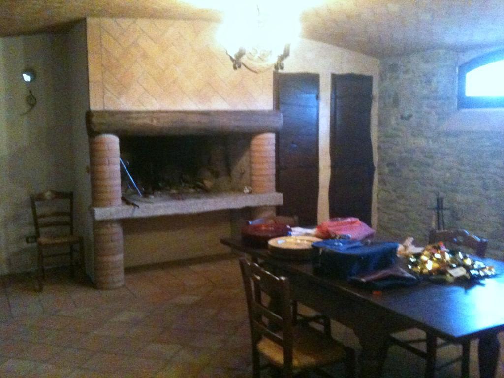 Casa Santina Girasole Quarto foto